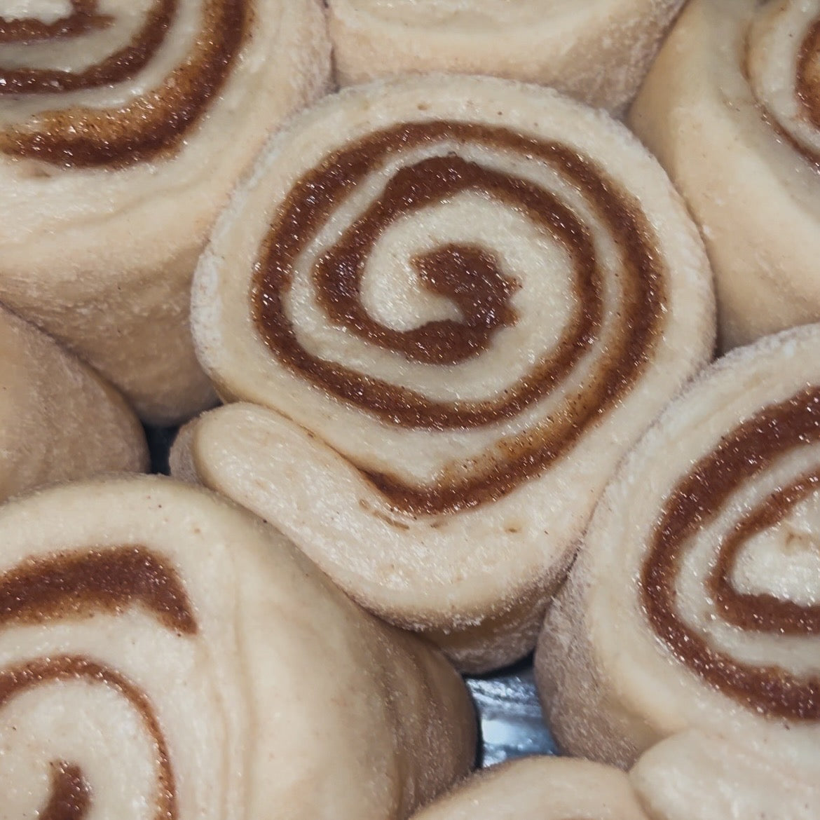 Large Soft and Gooey Cinnamon rolls